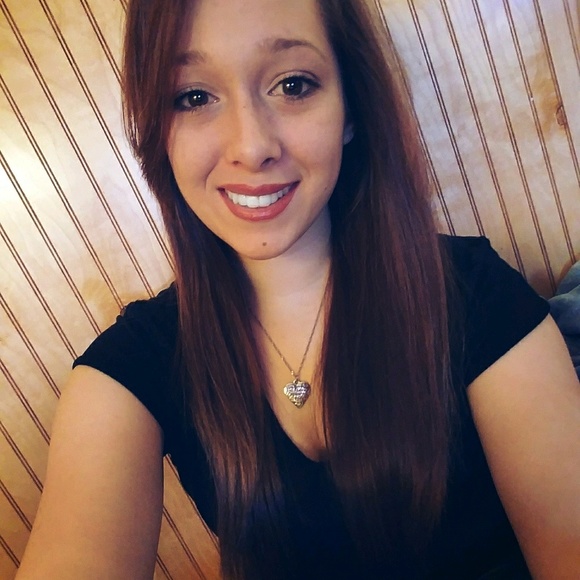 Meet your Posher, Bianca - Picture 1 of 1